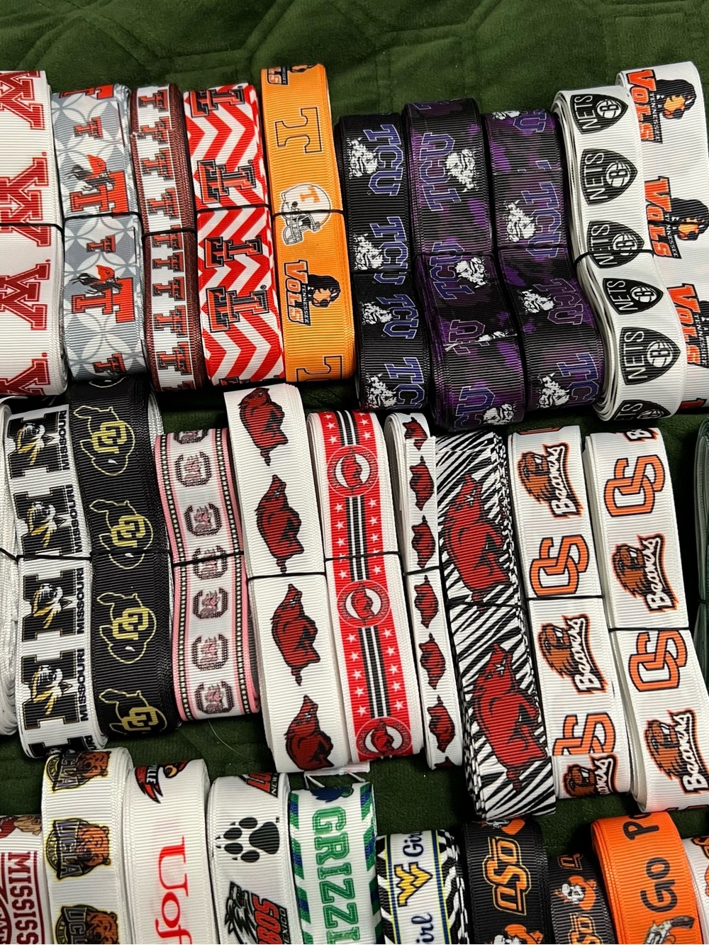 Assorted Collegiate & Sports Logo Ribbon lot.
Different widths & several yards - Picture 3 of 5